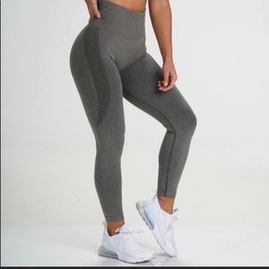 NVGTN Seamless Leggings: Khaki Green size S